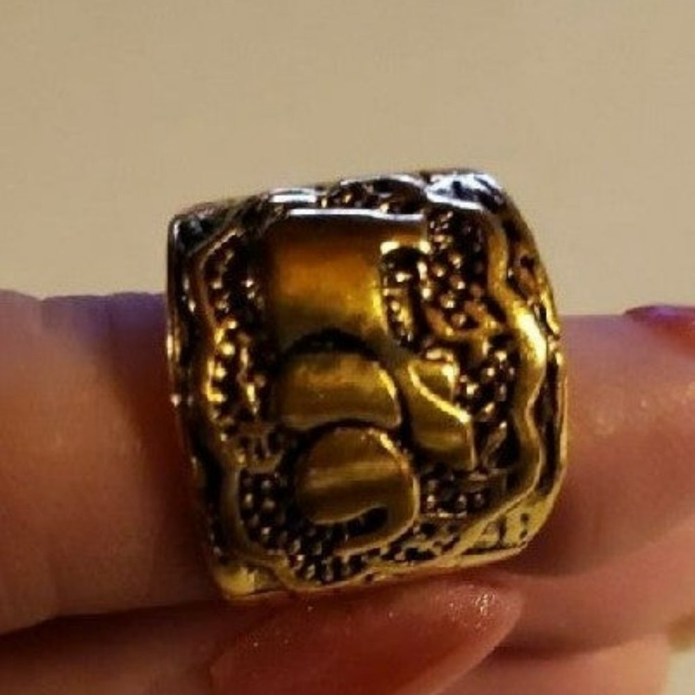 4 Gold-plated Woman's Rings - Picture 2 of 6